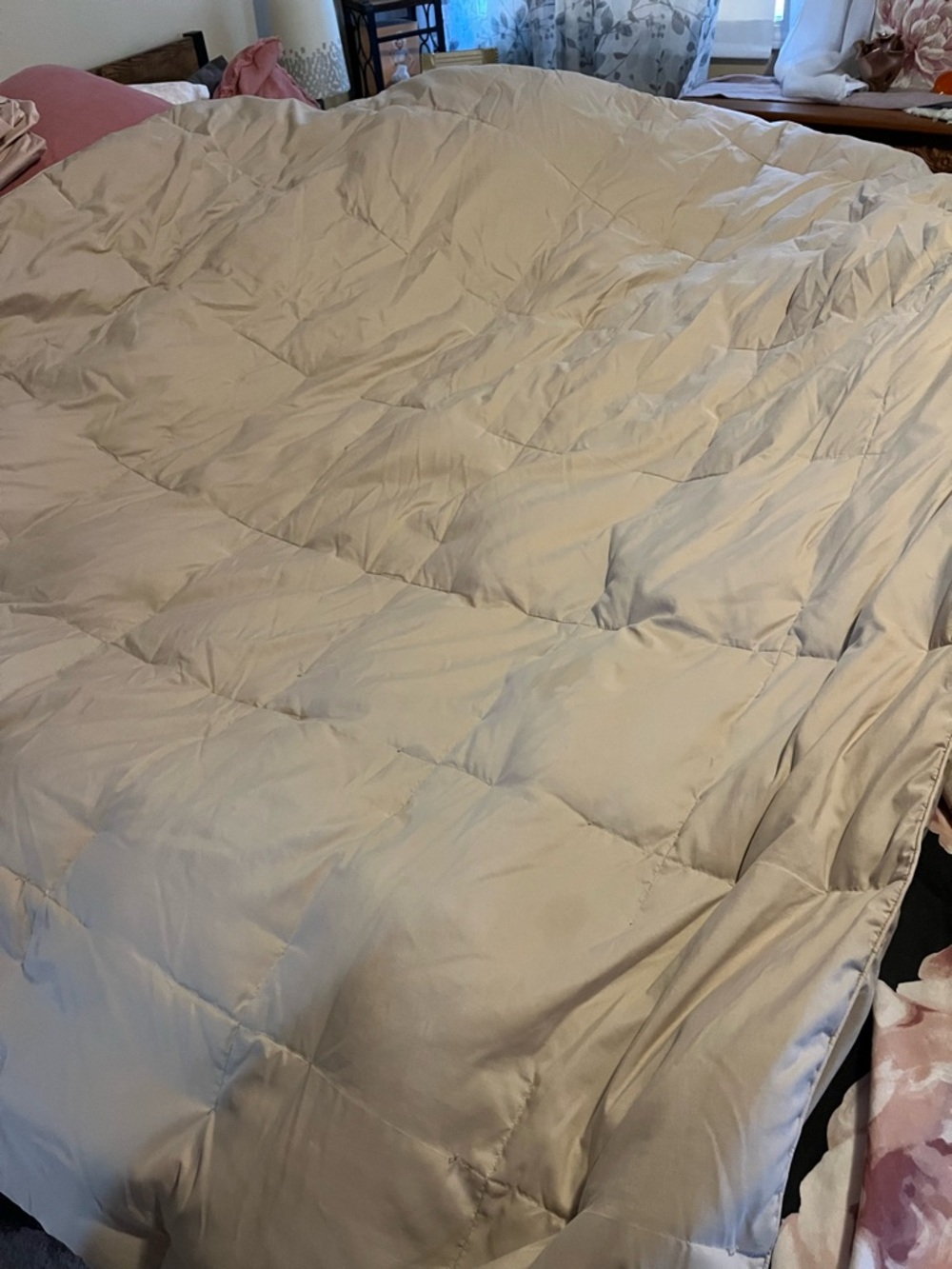 Tan or Light Beige Comforter - Neutral ~ Quilted Down Comforter ~ no tags 56x85”